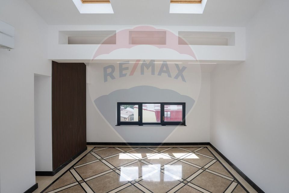16 room House / Villa for sale, Parcul Carol area