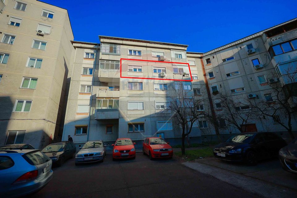 Apartament decomandat cu 2 camere de vânzare – Zona Dacia