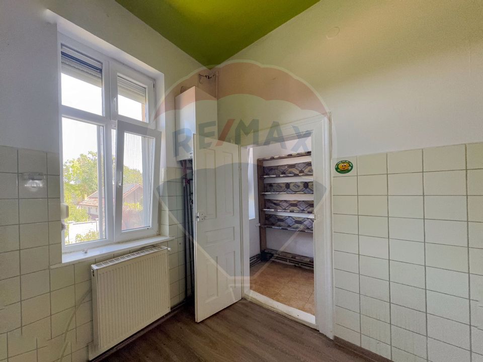 Casă / Vilă cu 6 camere de vânzare în zona Elisabetin