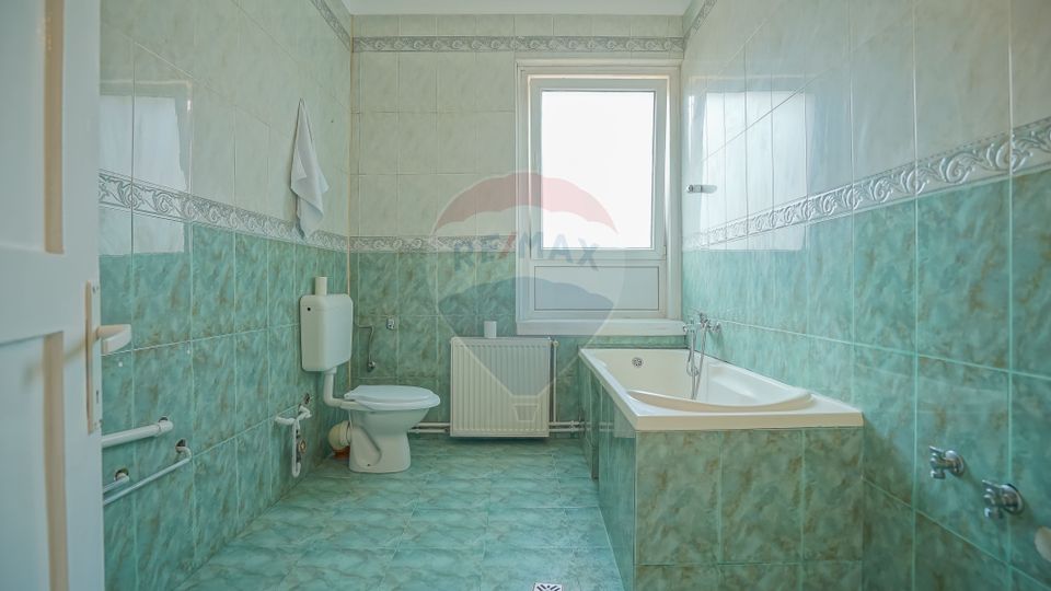 Apartament generos și luminos, la casă, Str. Iuliu Maniu, Brașov