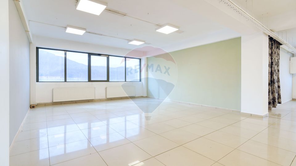 2,000sq.m Commercial Space for rent, Calea Bucuresti area