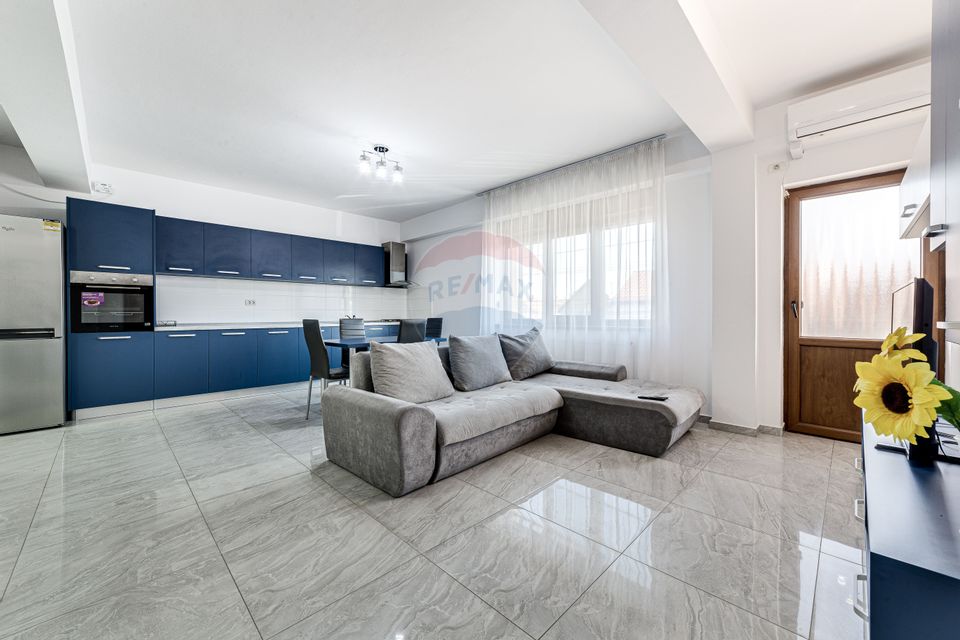 Apartament cu 3 camere zona Intim