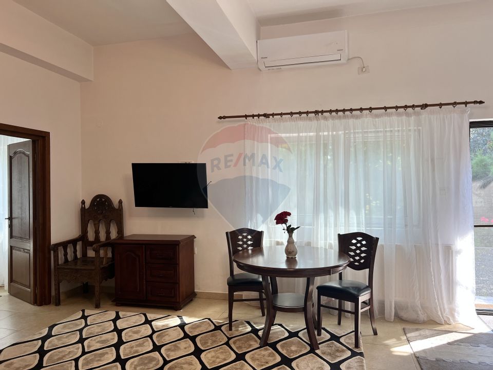 8 room House / Villa for sale