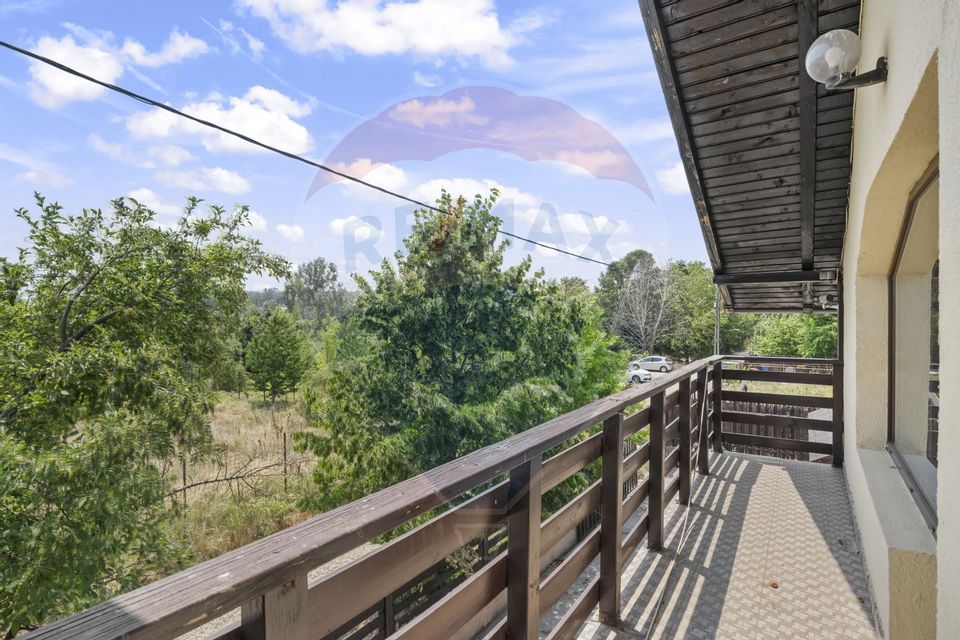 Spacious 6-room detached house with garden of 572 sqm in Gulia