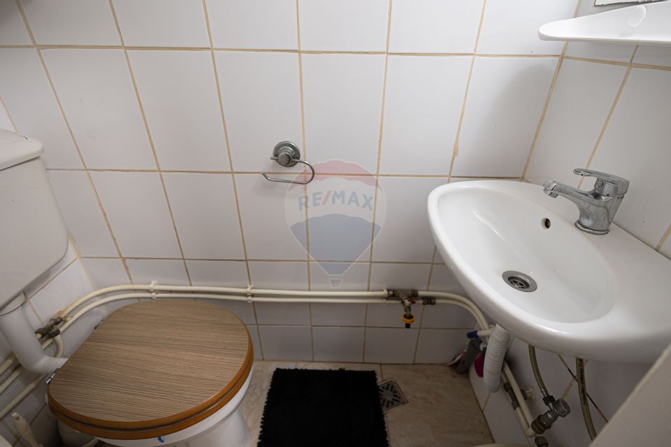 Apartament de vânzare și spațiu comercial COMISION 0%