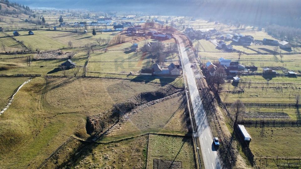 Land 5,282sqm Vatra Moldovitei / None