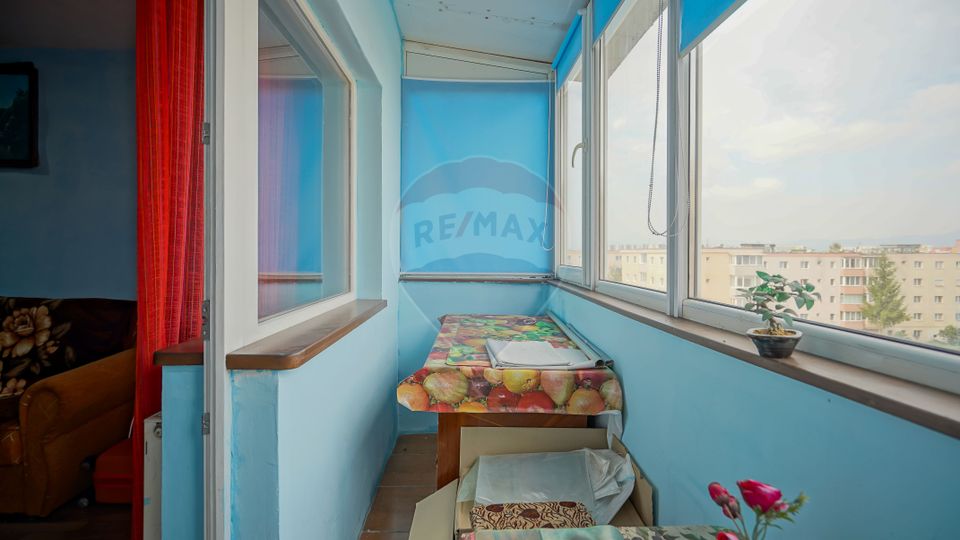 Apartament cu 3 camere de vânzare în zona Bartolomeu