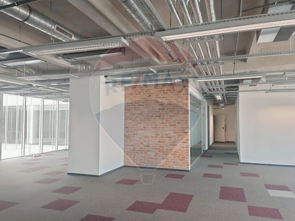 414sq.m Office Space for rent, Gara area