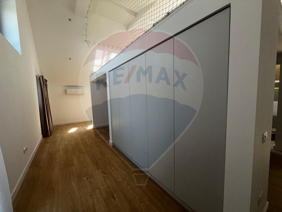 De inchiriat Casă / Vilă 6 camere în Voluntari