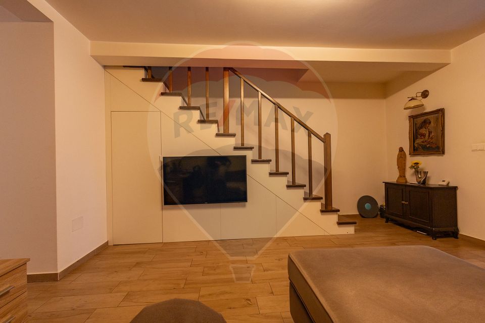 4 room House / Villa for sale