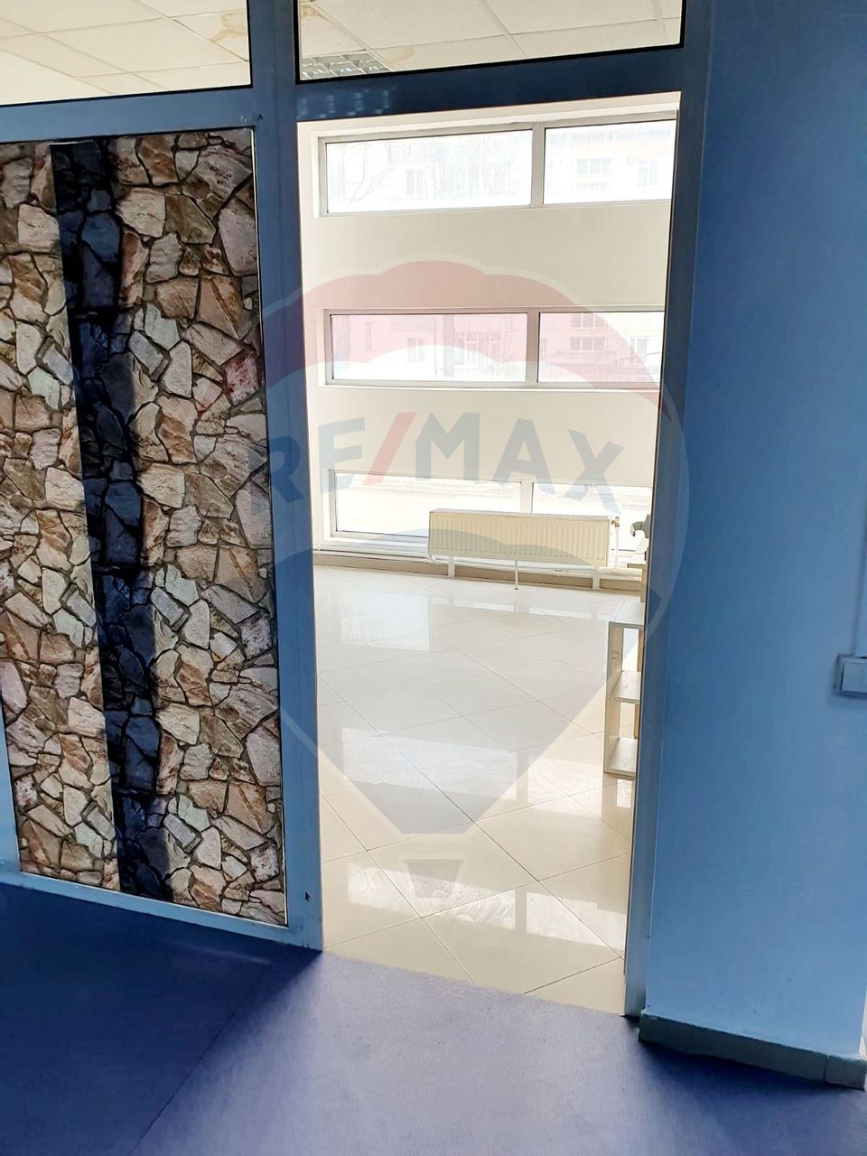 150sq.m Commercial Space for rent, Central area