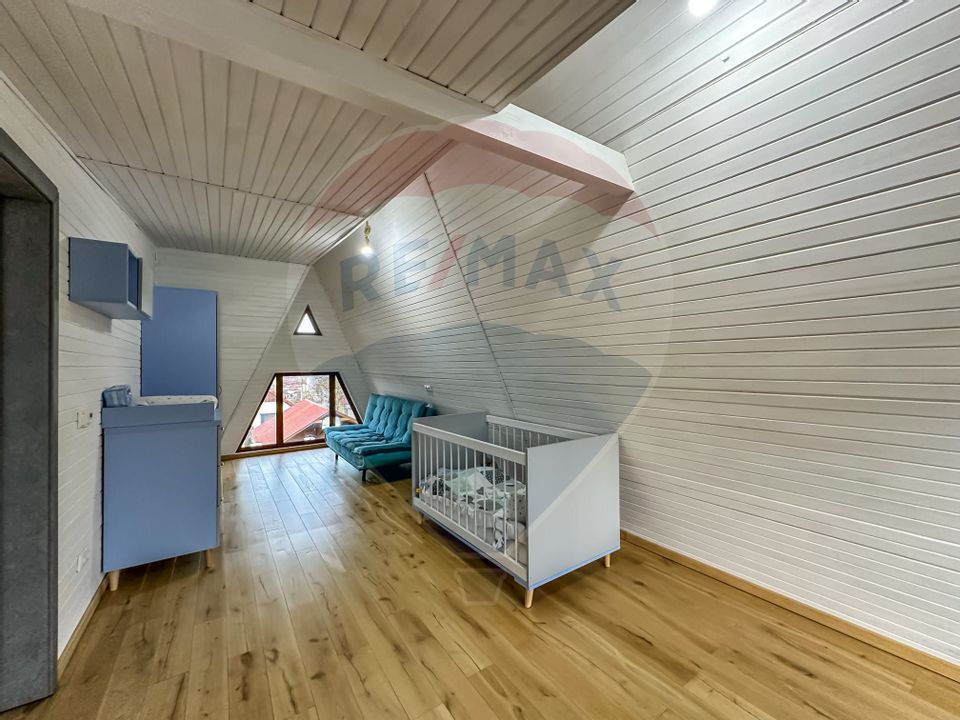 Casă / Vilă cu 6 camere de vânzare în zona Periferie