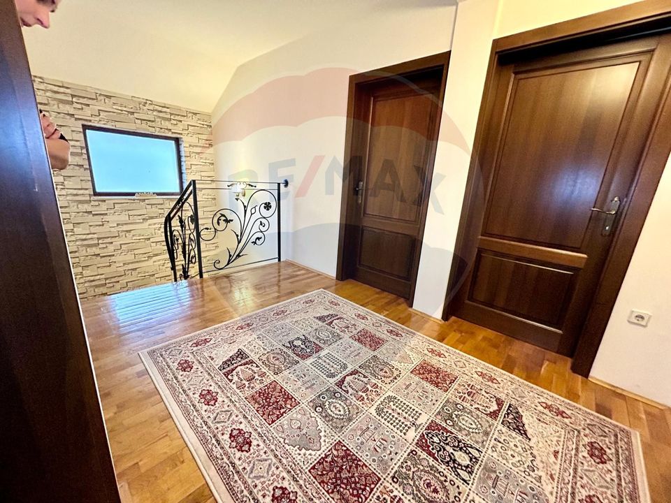 Casa/Vilă cu 4 camere de vânzare in Santandrei