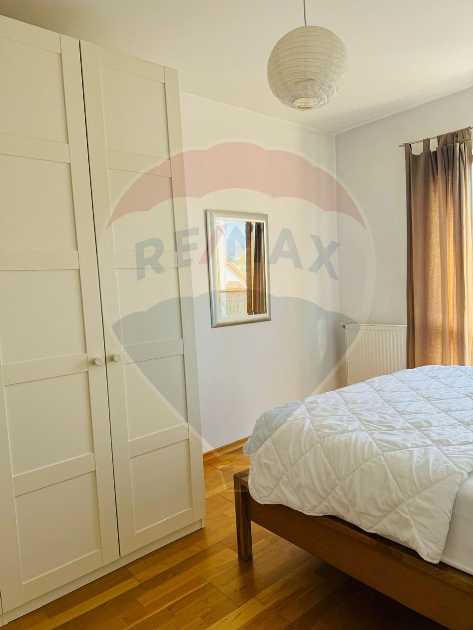 Apartament cu 2 camere de 80 mp si terasa , blv.21 Decembrie , centru