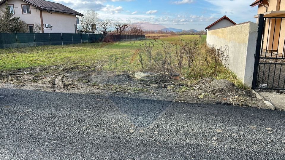 Teren de vânzare în  Prejmer de 3,600 mp ,  intravilan cu utilități