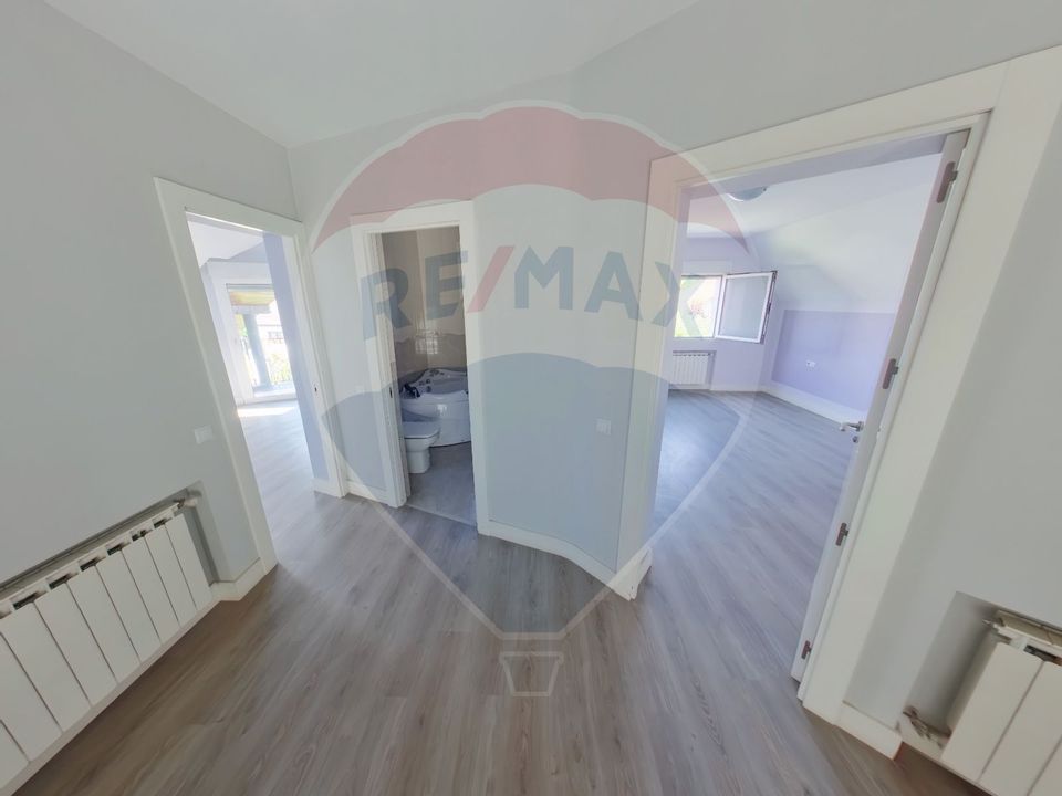 Casă / Vilă cu 5 camere de închiriat în zona Nord