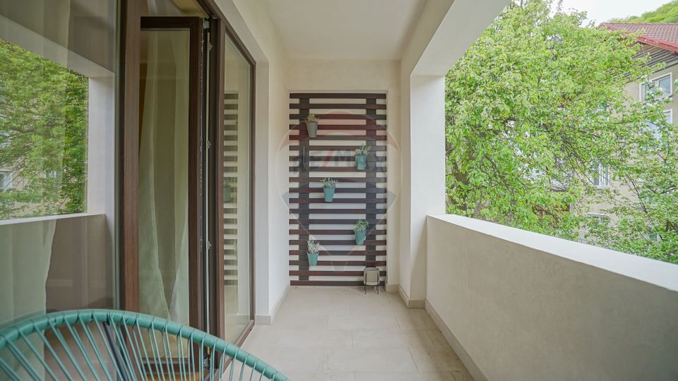 5 room Apartment for sale, Centrul Civic area