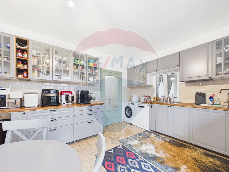 7 room House / Villa for sale