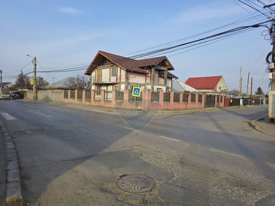 6 room House / Villa for sale, Izvoare area