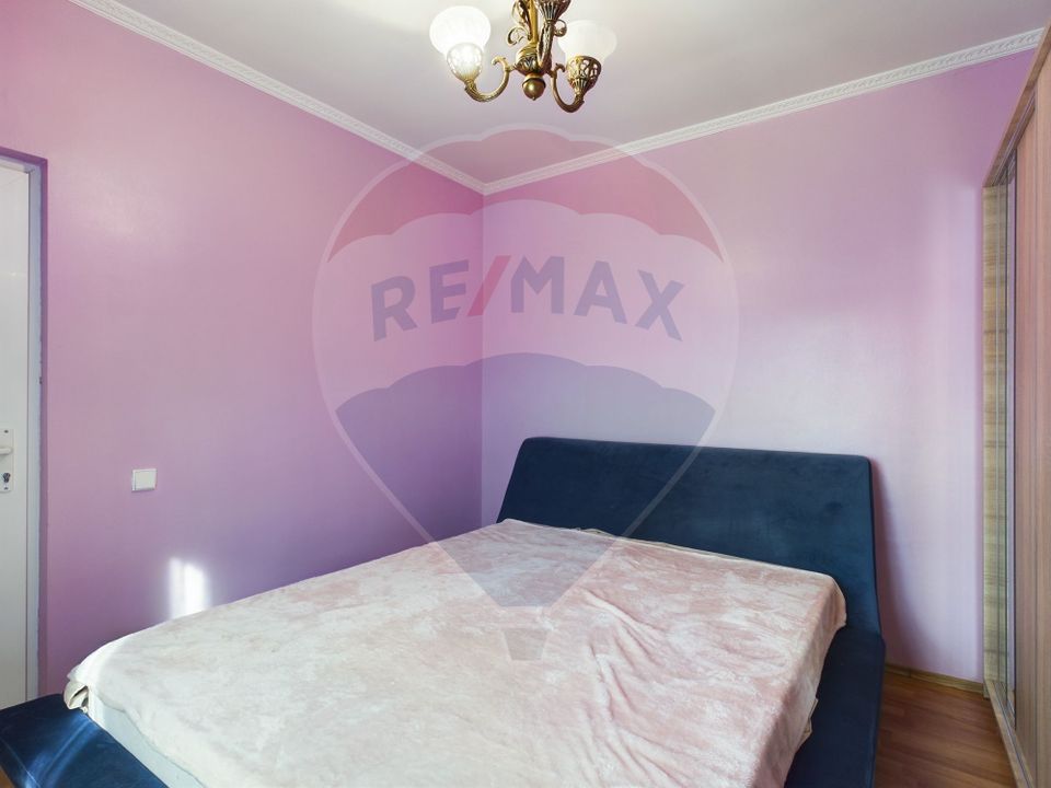 6 room House / Villa for sale, Andronache area