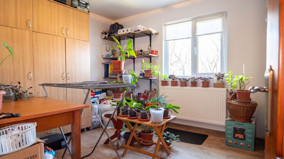 Vanzare vilă Bacu P+1+Pod, livadă, acces rapid A0/A1/Centură