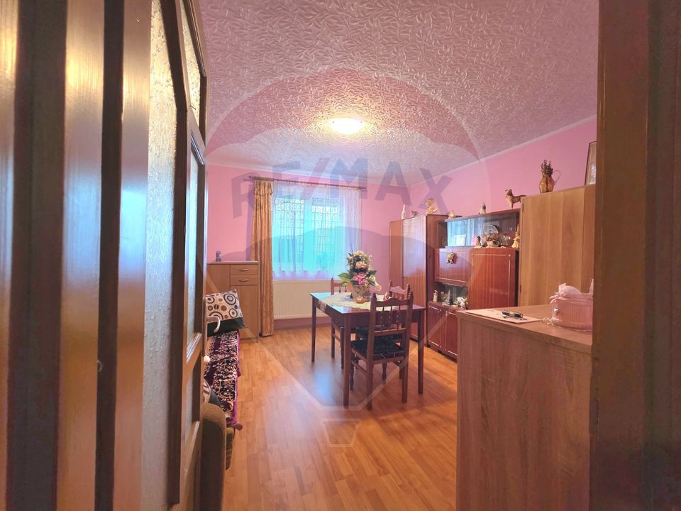 4 room House / Villa for sale, Sud area