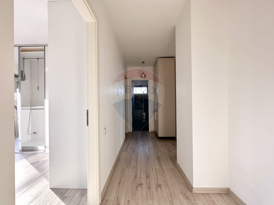 Apartament cu 4 camere de  vanzare în Quadra Residence