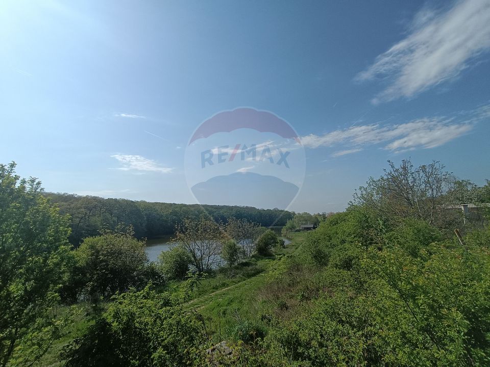 Land 3,872sqm Branesti / Strada Ion creanga