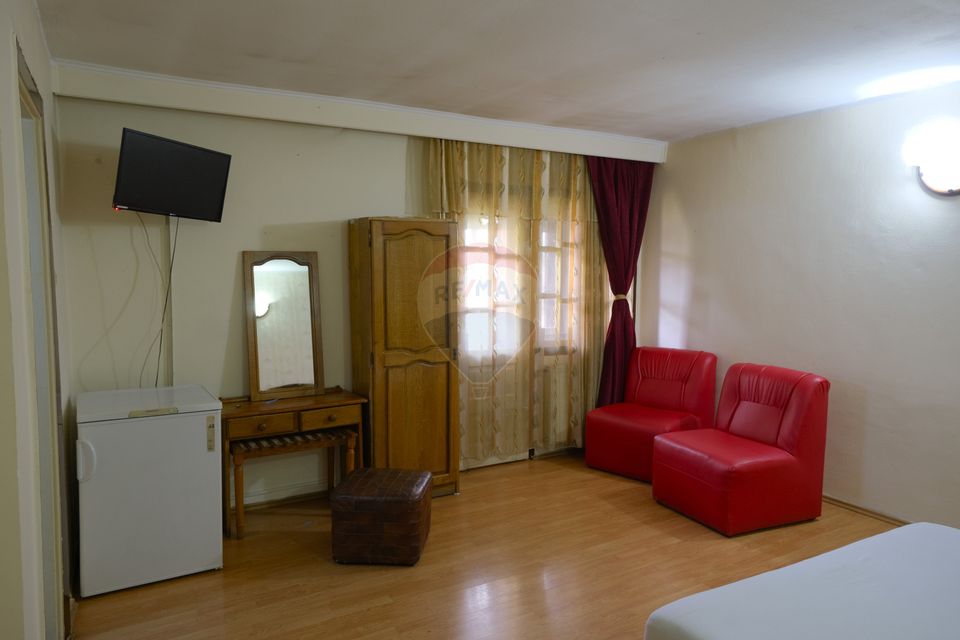 14 room Hotel / Pension for sale, Vest area