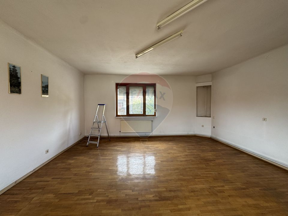 4 room House / Villa for sale, Central area