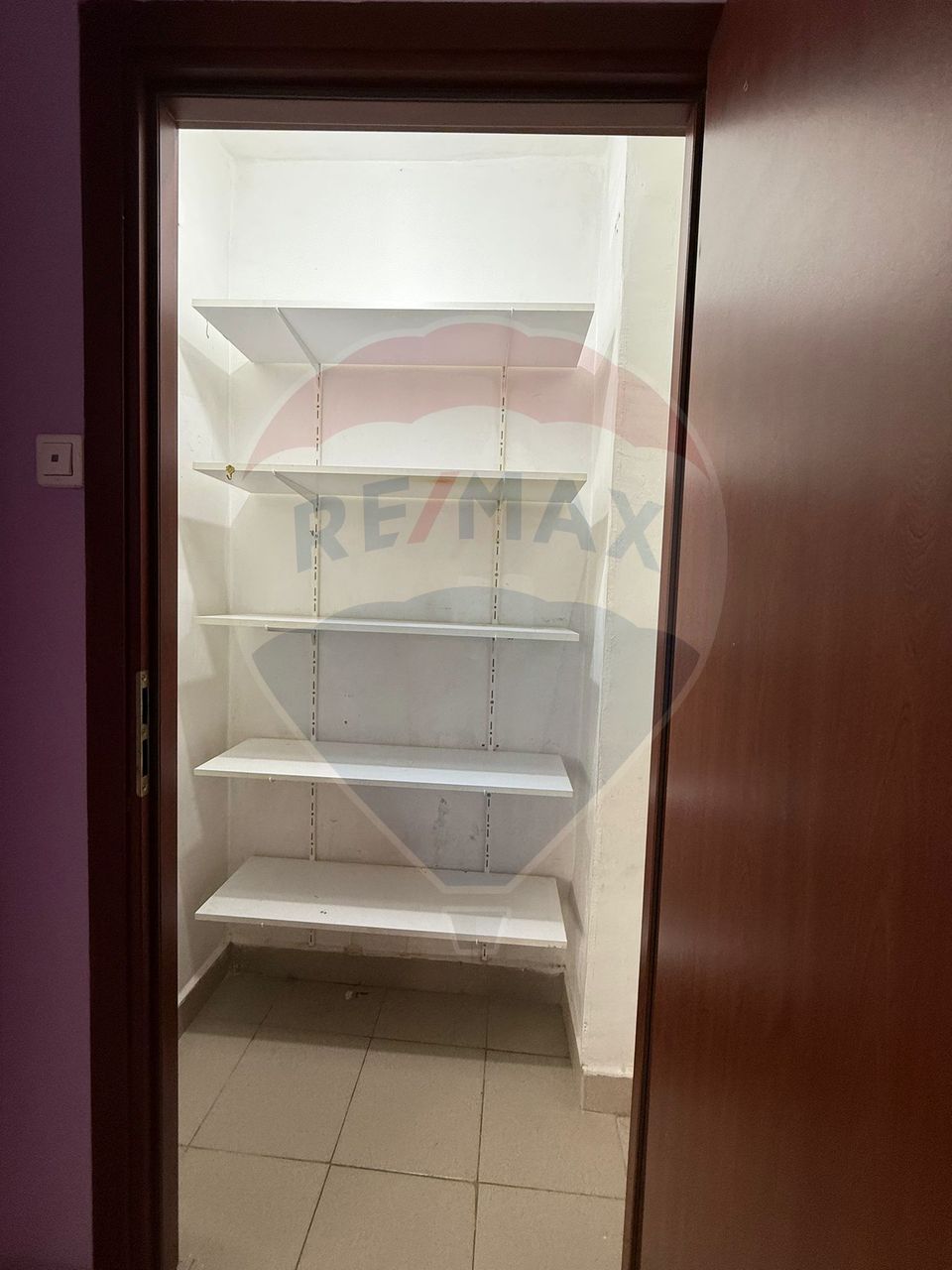 Spațiu comercial stradal 61 mp, Bd. Chisinau - vitrina si acces direct