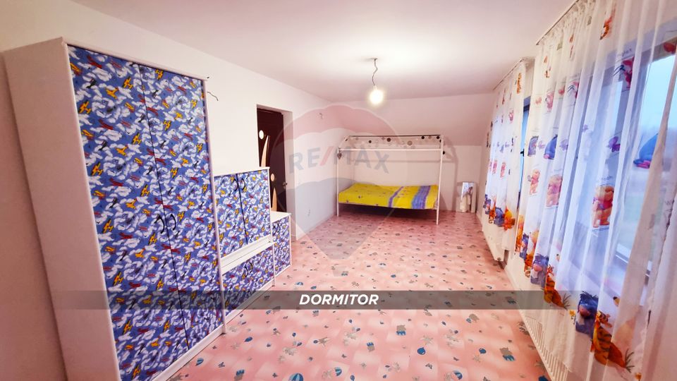 4 room House / Villa for sale