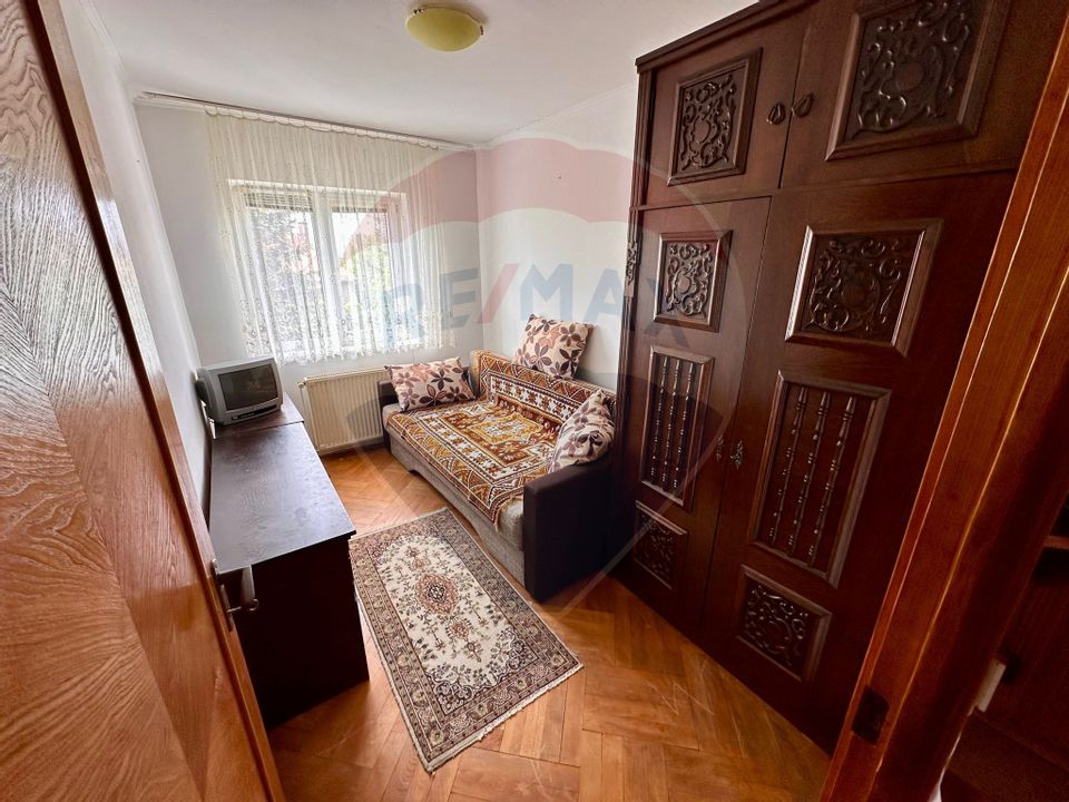 Apartament cu 3 camere de închiriat în zona Calea Dumbravii