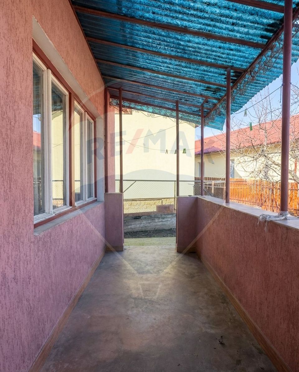 3 room House / Villa for sale, Sud-Est area