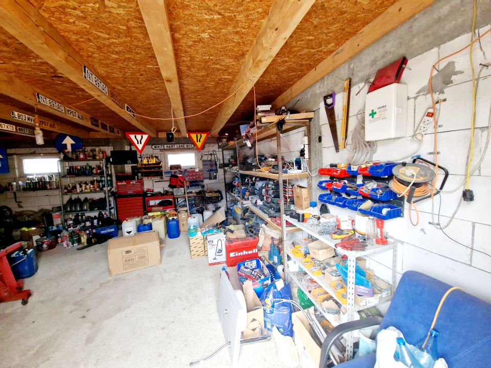 8 room House / Villa for sale