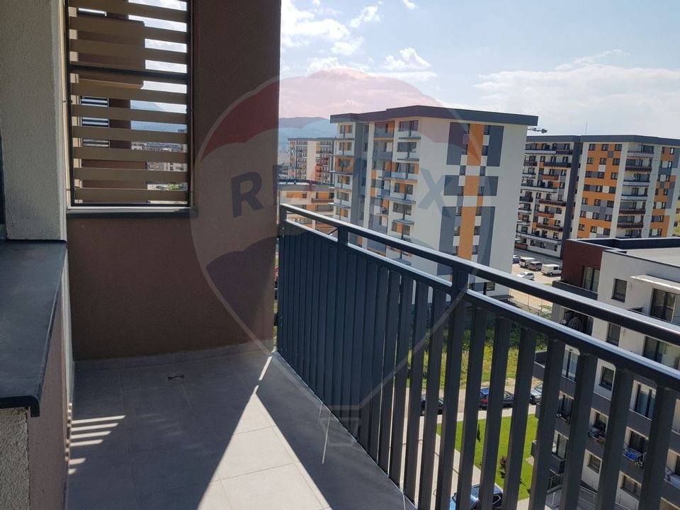 APARTAMENT NOU, 2 CAMERE DECOMANDAT - Tractorul
