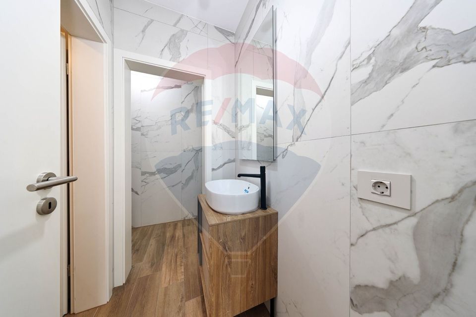 78sq.m Commercial Space for rent, Centrul Civic area