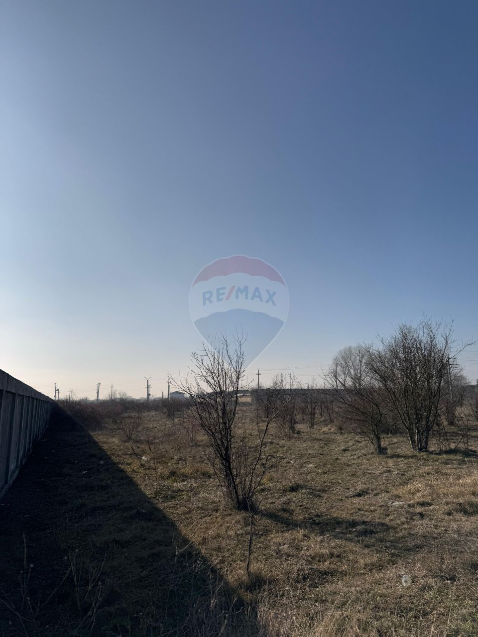 Teren intravilan Comuna 1 Decembrie cu acces facil A0
