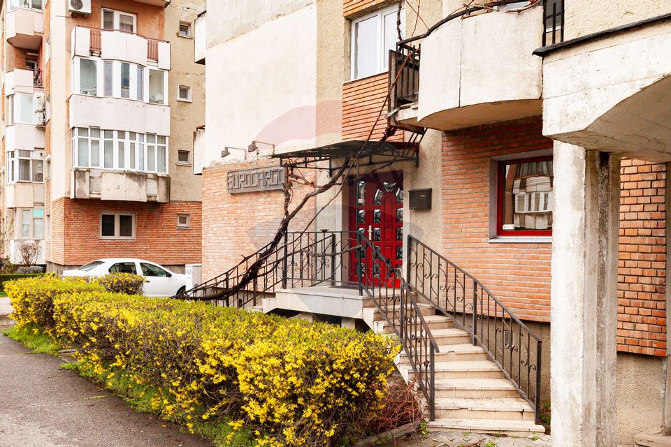 Spațiu  de birouri cu acces stradal  în zona Intim