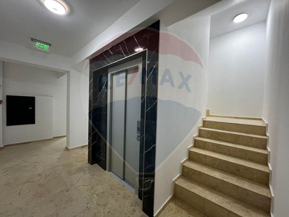 Apartament cu 2 camere de închiriat in bloc nou Valcom Residence III