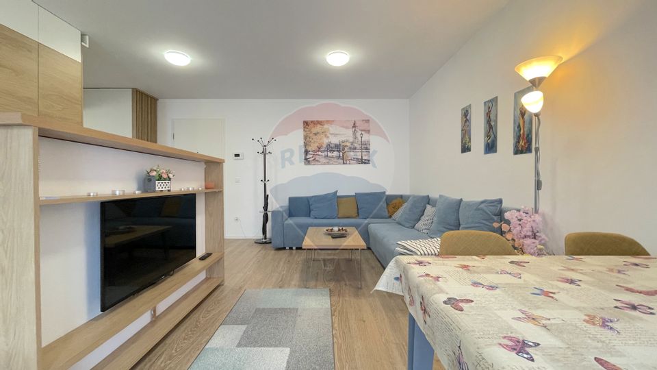 Apartament de închiriat, la pietonală, Coresi Avantgarden!