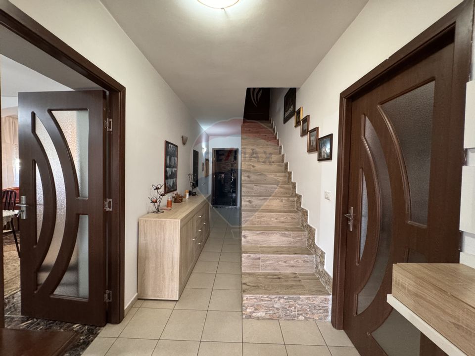 5 room House / Villa for sale