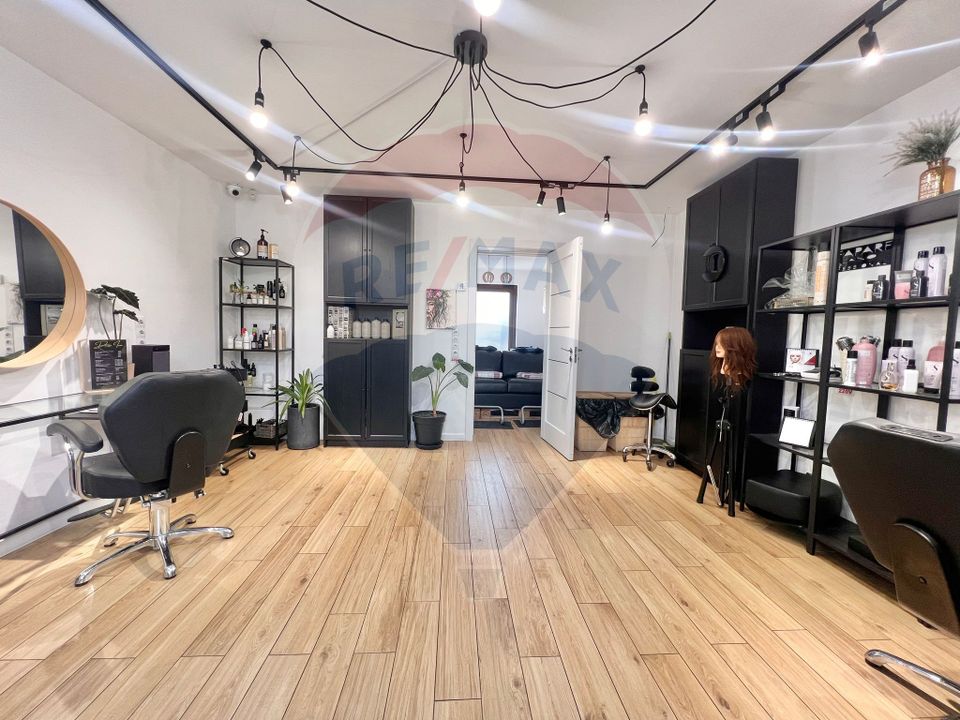 12 room House / Villa for sale, Decebal area