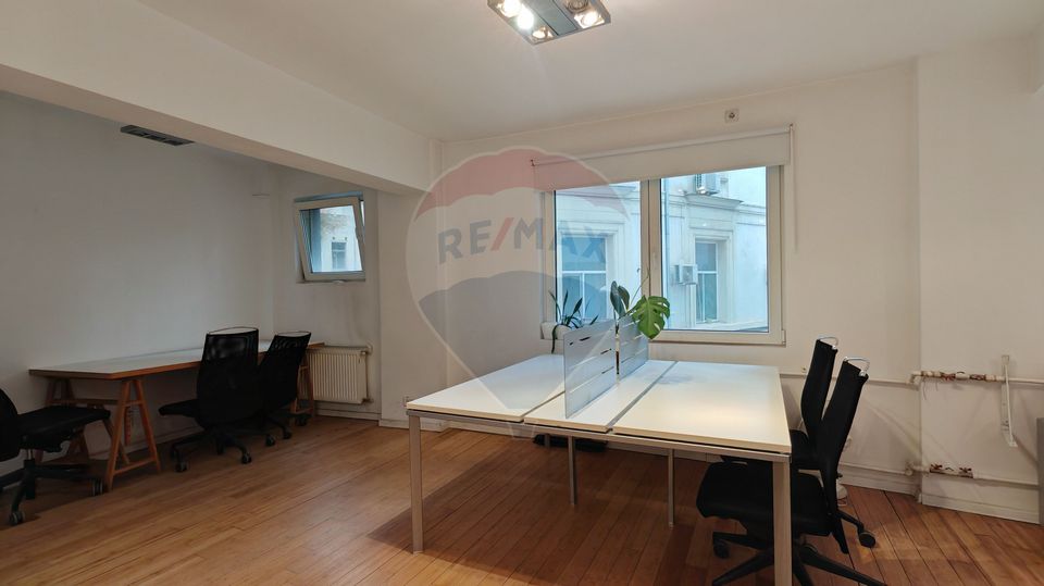 Studio for sale on Calea Victoriei - Excellent positioning