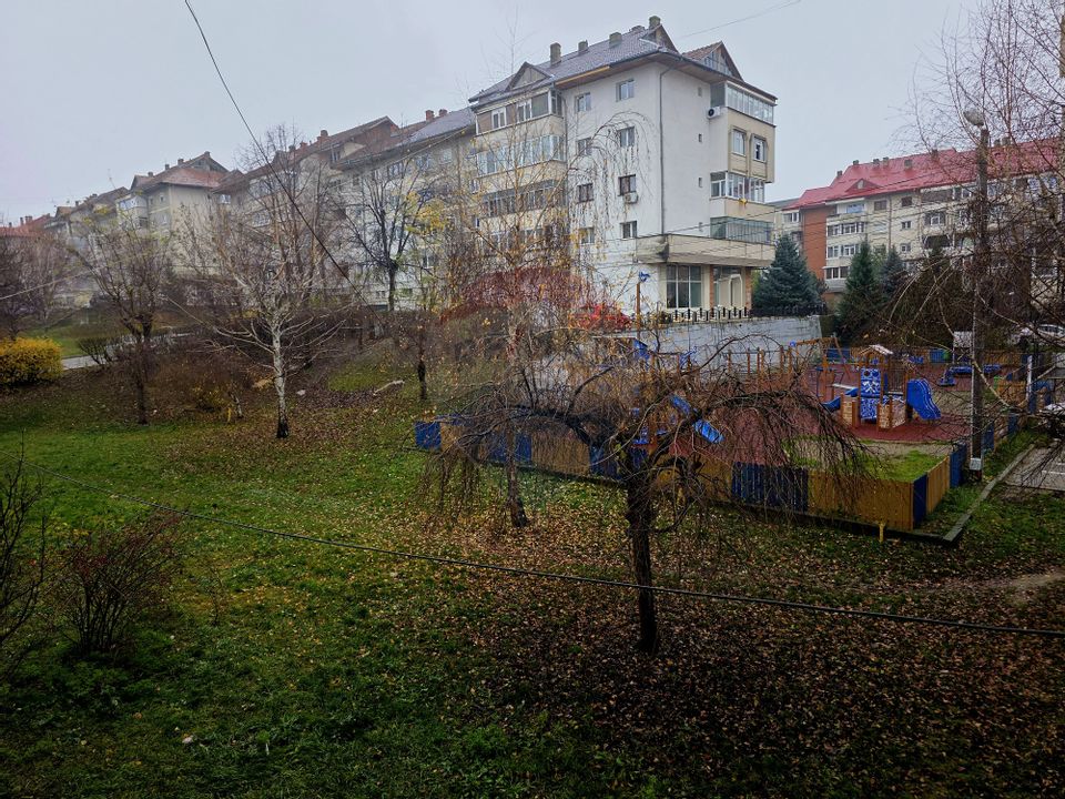 4 room Apartment for sale, Calea Romanului area