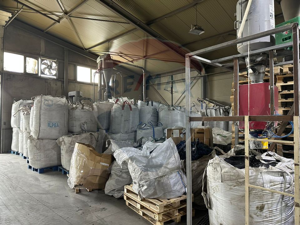 Spațiu industrial/Fabrica de reciclare de 2,000 mp de vânzare