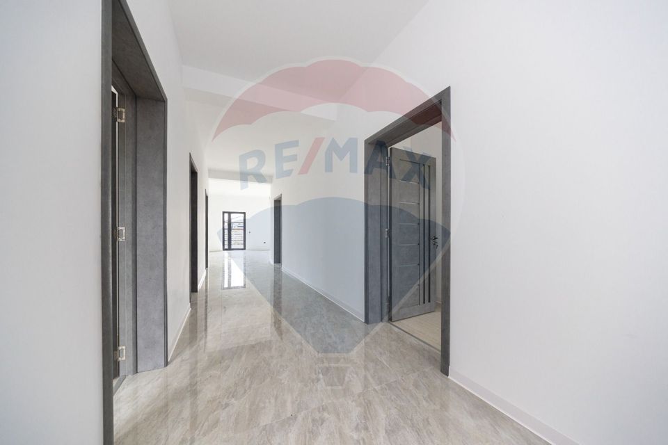 Casă spațioasă de vânzare | 4 camere | 120 mp util - 500 mp teren