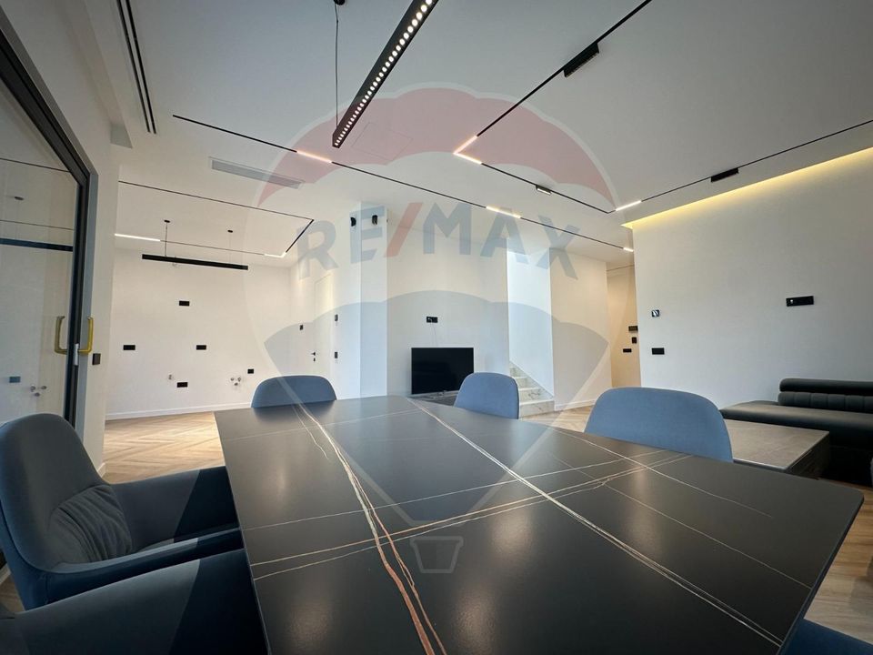 Vila moderna de inchiriat cu 5 camere, prima inchiriere