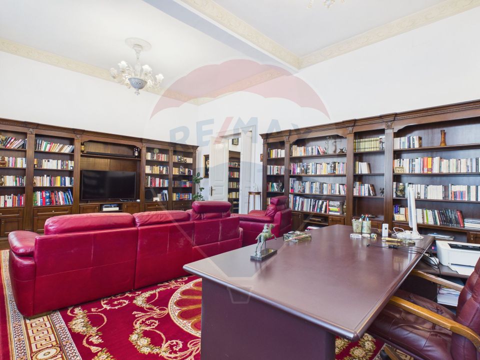 Casa / Vila cu 8 camere de vanzare în zona Cotroceni