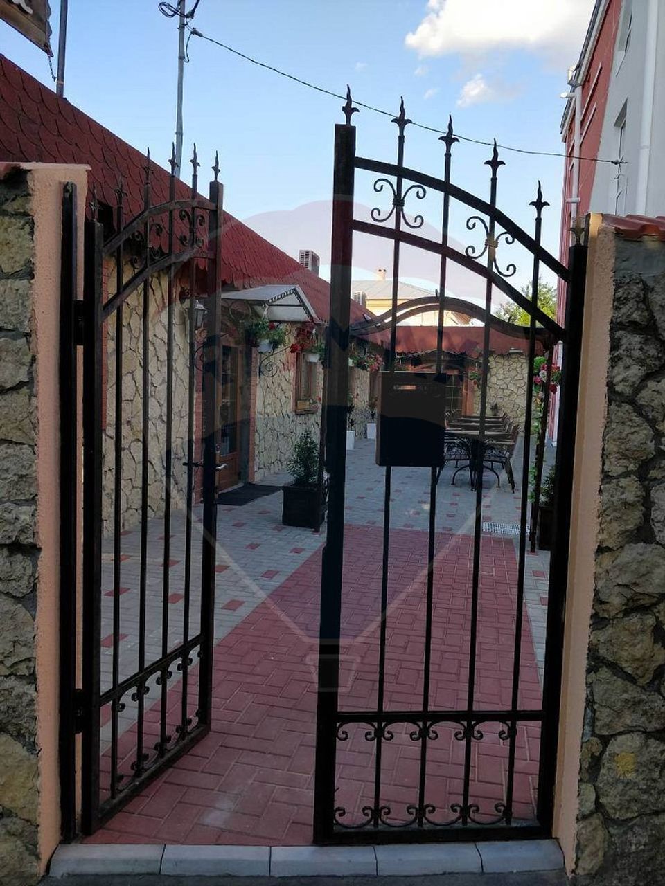 Spațiu comercial de 350 mp de vânzare în zona Piața Centrală Galați